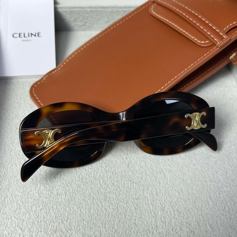 Celine Triomphe Oval Tortoise Sunglasses - Picture 3 of 7